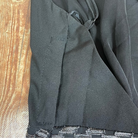 BCBGeneration woman Cross Strap Cocktail Dress size 0 black metallic silver - Picture 5 of 16